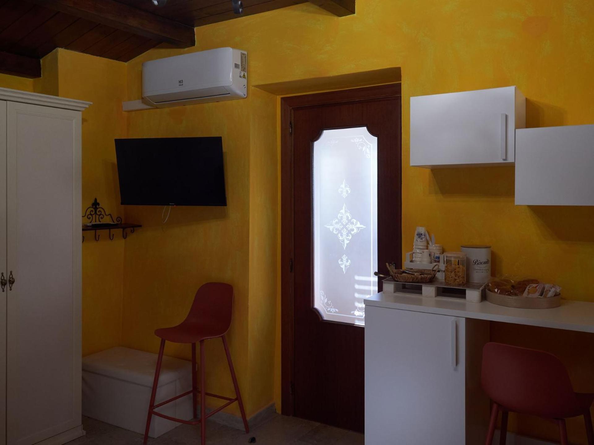 Bed and Breakfast Il Cortiletto Del Borgo Pietra Montecorvino Экстерьер фото